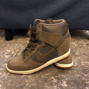 Women's Nike Dunk Wedge Sneakers 8